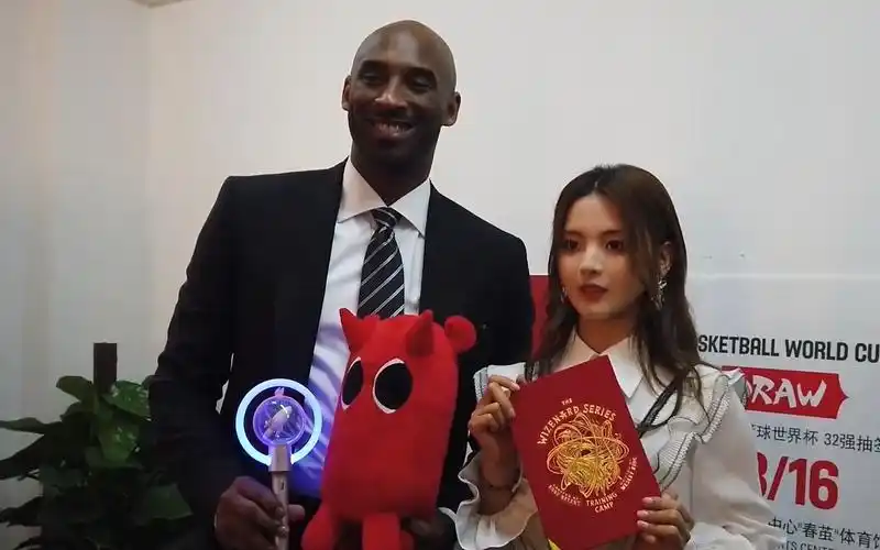 完整纪录片科比杨超越破次元对话老大开导妹妹不要在意网络舆论