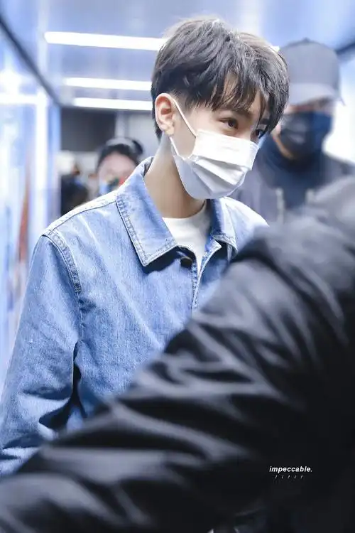 头发湿湿的夏天 我会梦回好多个好多个时刻01#n年前今天的王俊凯#2