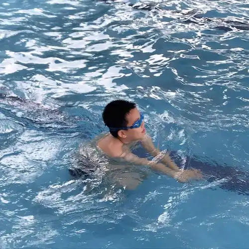 阳光中队夏令营之花样游泳