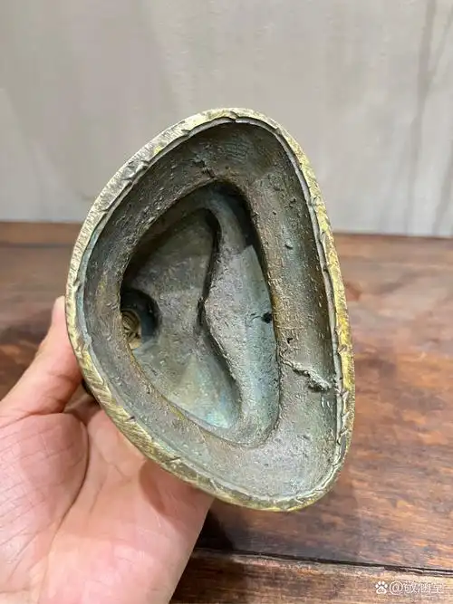 铜鎏金无量寿佛 高17厘米,重1025克#铜鎏金佛造像# #清代佛像# #无量