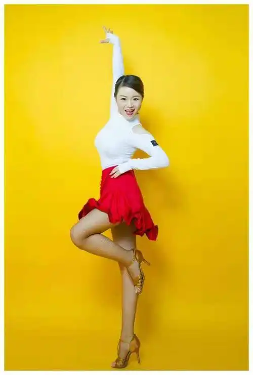 9.9元抢价值200元8节拉丁舞精品课!更多精美礼品进店来拿!