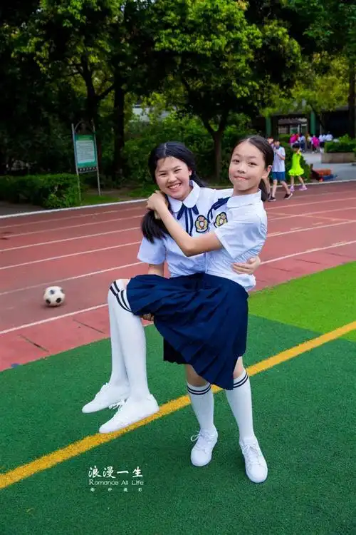 中山市实验小学六(4)班花样毕业照