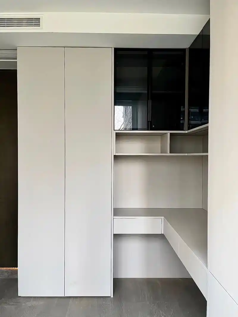 l型转角书房柜—小空间必备宝藏整个书柜 书桌呈l型转角设计 - 抖音