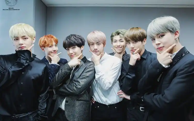 【防弹少年团】fire舞台 15合1 帅炸天_哔哩哔哩 (゜-゜)つロ 干杯