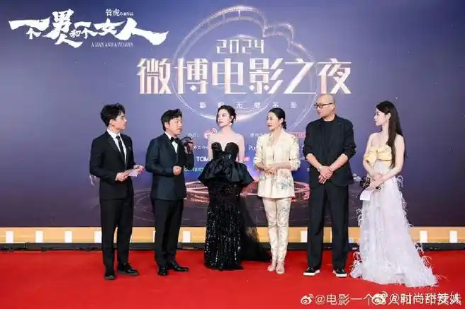 倪妮镜头里的黄渤#没有人能拒绝倪妮拍的这组照片吧,氛围感直接哪捏