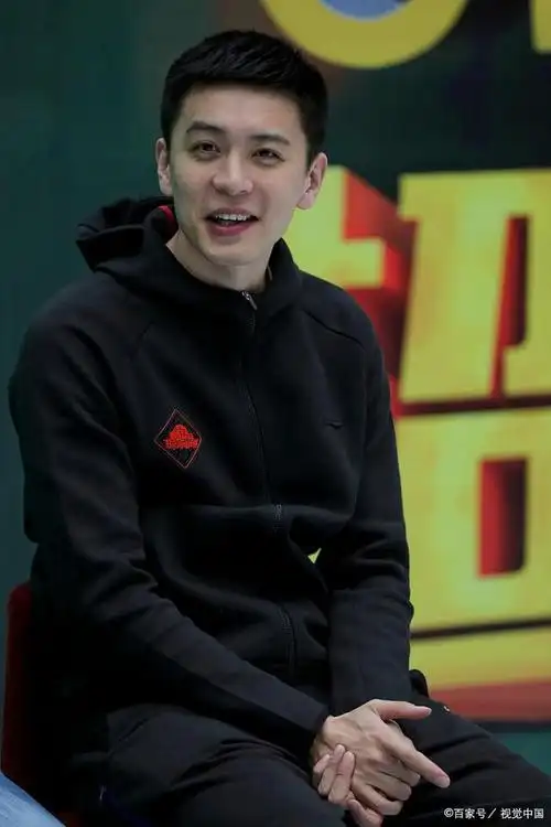 cba辽宁男篮杨鸣刚拿教练证,脾气就这么大?得改改啦!