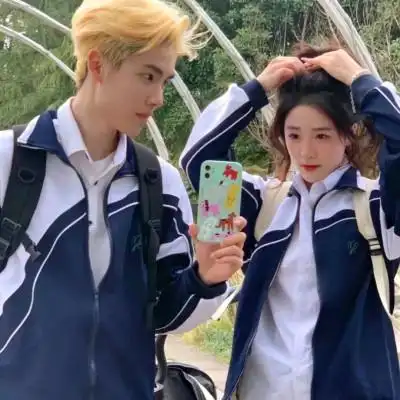 情头 情侣 双人真人一人一半