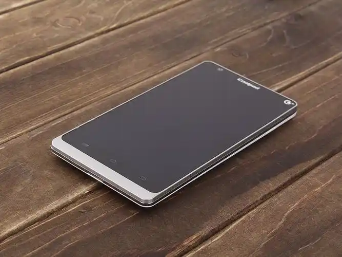 5英寸720p高清屏幕 酷派8720美图欣赏