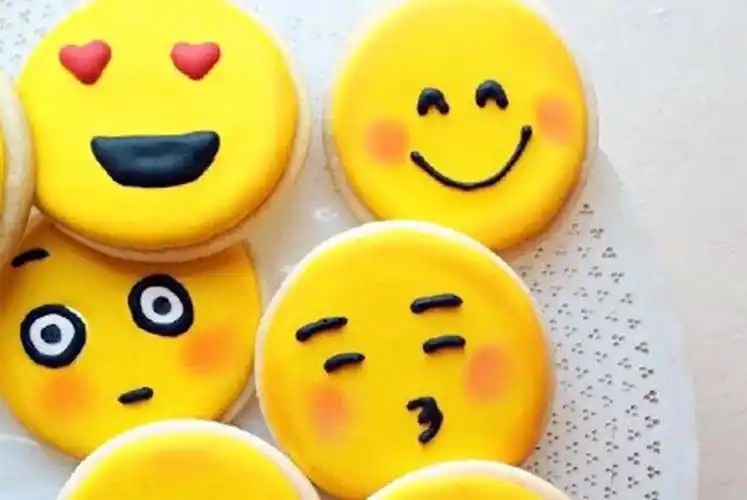 表情包小饼干,好吃乐趣享不停!