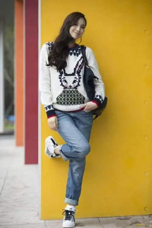 时尚达人吴佩慈三胎啦!学她穿搭,领衔孕妈时尚