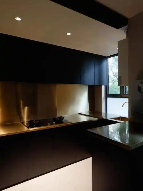 黑色烤漆不锈钢台面爱格实景落地案例