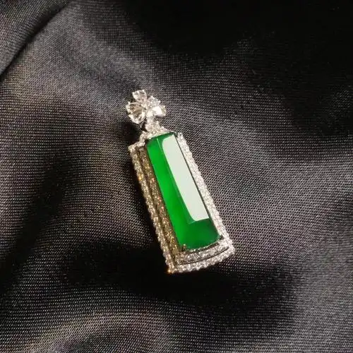 翡翠冰绿无事牌