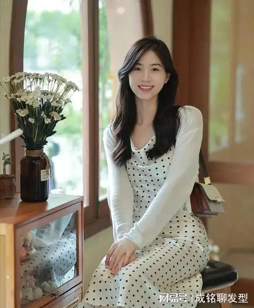 超显气质的精致秋日穿搭!简约时尚端庄大气,有品位更有女人味