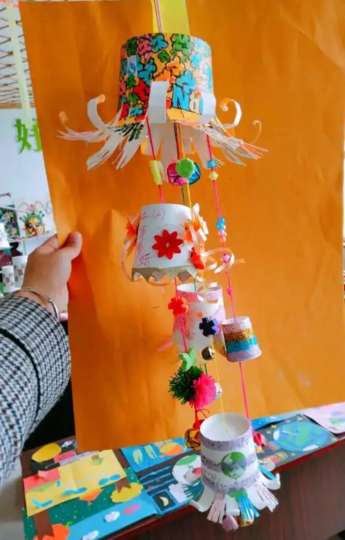 岚山头小学《纸风铃》