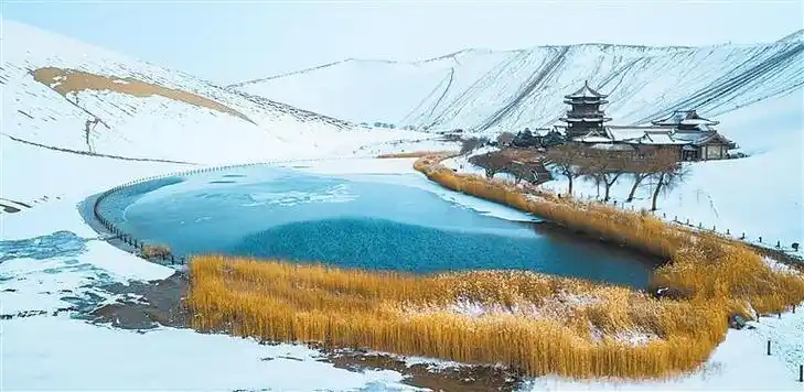 鸣沙山月牙泉景区美如画_图片新闻_甘肃省人民政府门户