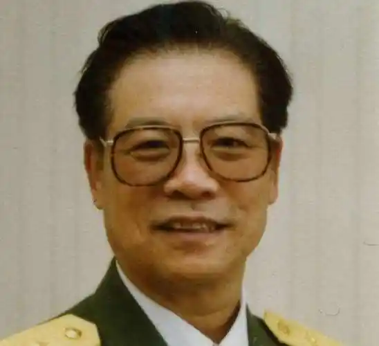 1985年后,上海警备区历任司令员都是谁?什么军衔?_腾讯新闻