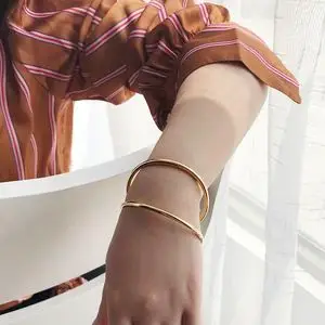 韩版网红钛钢基础款叠戴手镯女简约百搭冷淡风素圈手环手圈手饰潮