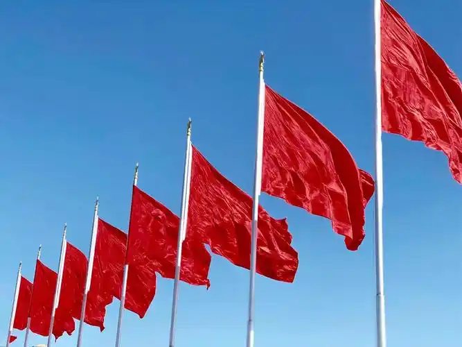 五星红旗在飘扬