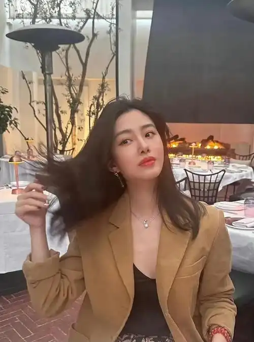 杨采钰鲜为人知的故事