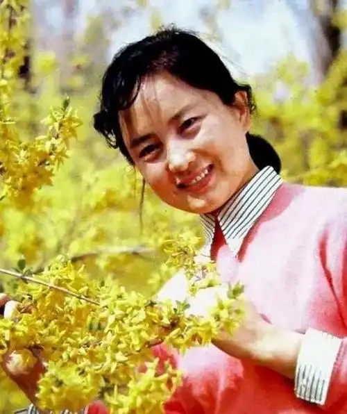 12张老照片,40年前的女明星,张金玲|演员|上影厂|娄师白|话剧团_网易