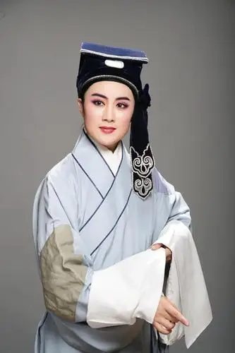 图越剧小生张宇峰为何离婚婚变真真假假难辨识