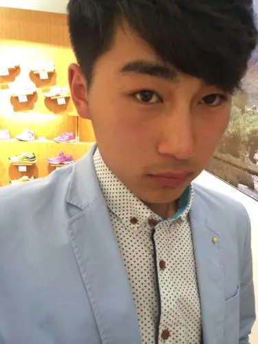 求评价,丑不丑,帅不帅.为什么不招女孩子待见.