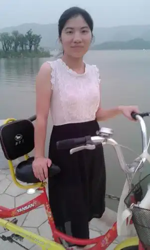 30岁未婚女征婚照片(id:70161685)_湖南益阳征婚交友_珍爱网