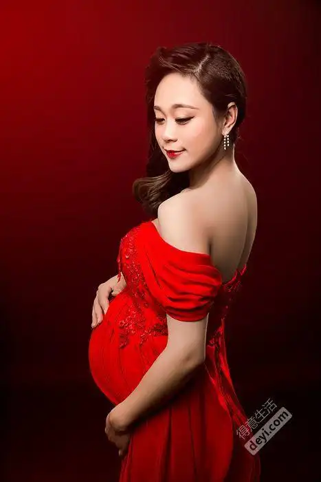 终于有时间拿出来晒太阳了 ----32周的大肚子孕妈妈