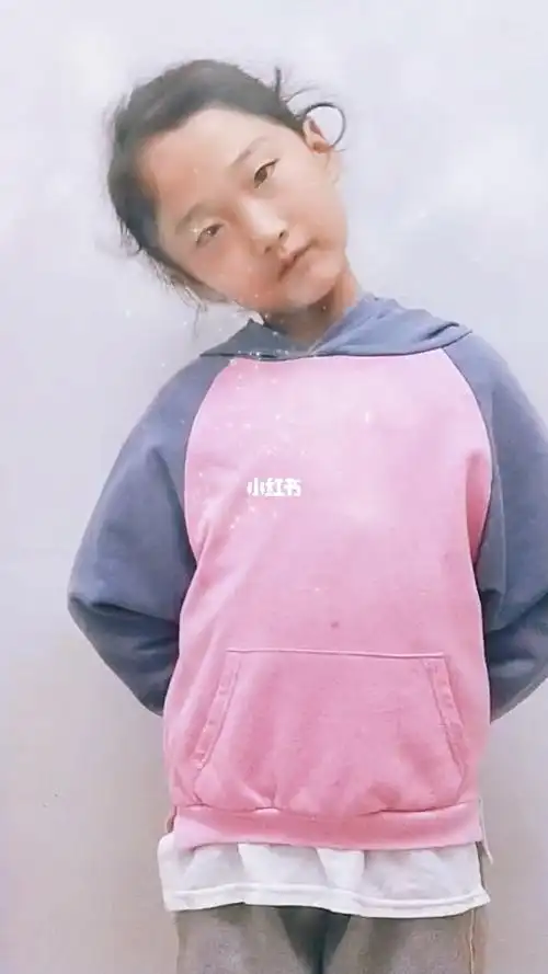 二年级小朋友《拍手歌》