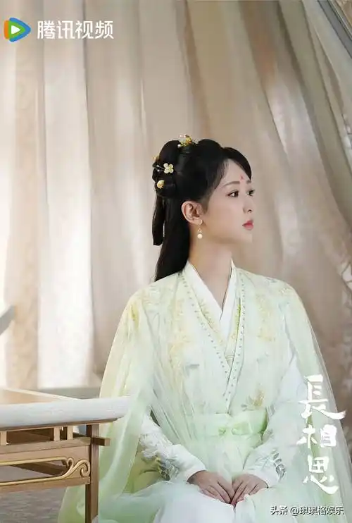 娱乐瓜:杨紫 迪丽热巴 杨幂 鞠婧祎 王一博 陈都灵_视频_夏天_广告