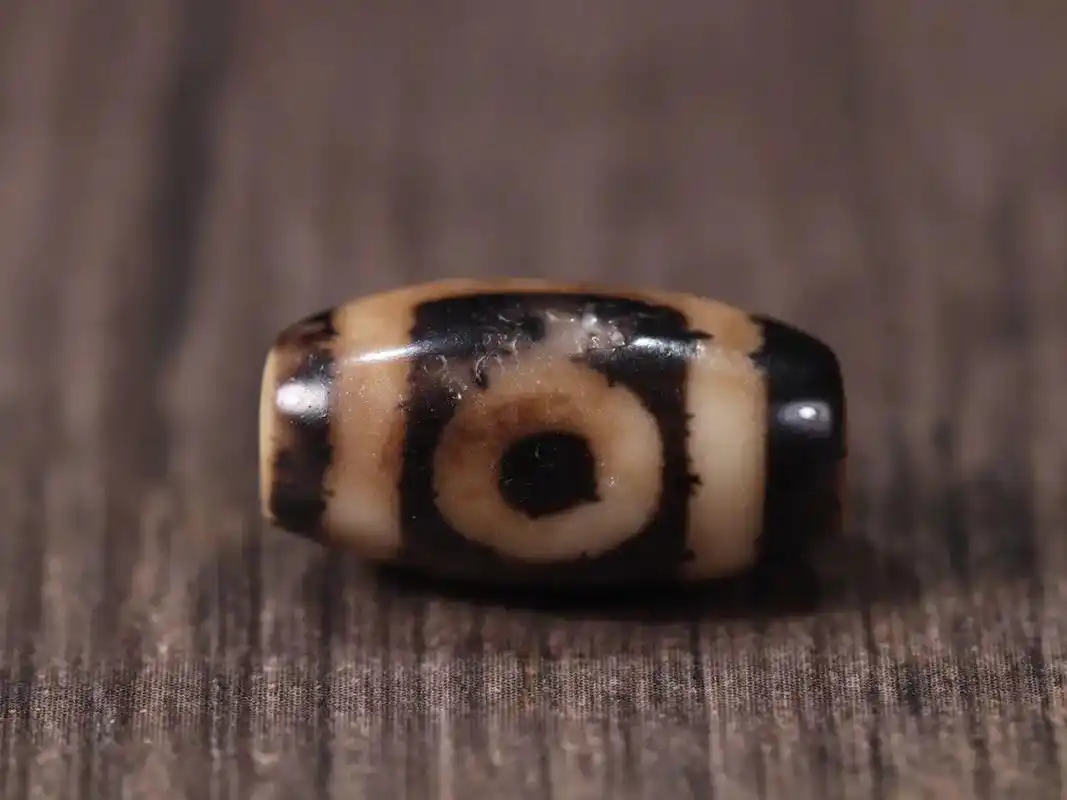 少见精品顶级至纯两眼天珠,规格:1.85*0.98 - 抖音