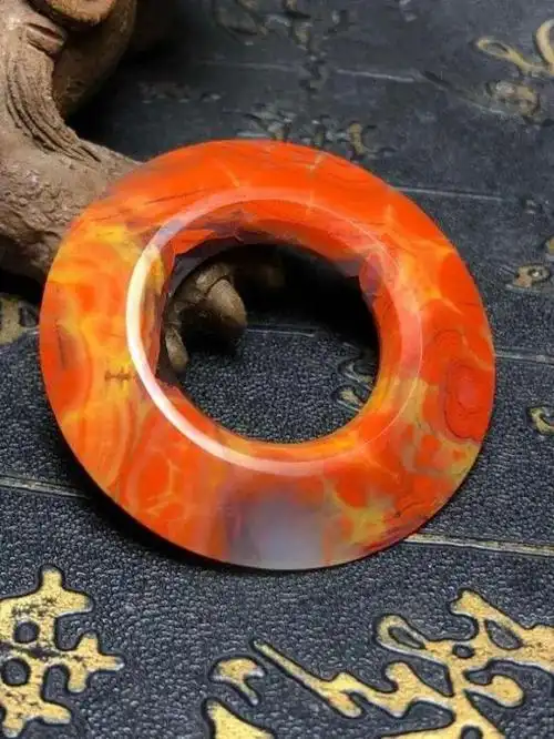 战国红玛瑙什么颜色最贵 战国红玛瑙值钱吗 – 吉谋号