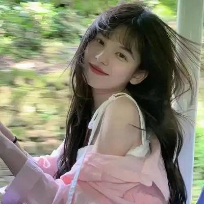 女生头像唯美清新阳光可爱,月亮是隐喻只为形容你