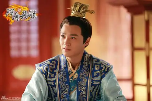 组图:郑国霖《隋唐英雄3》被评激萌皇帝