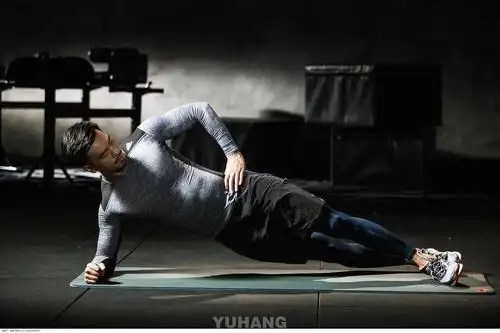 环境卫士小飞熊的相册-男模纪焕博