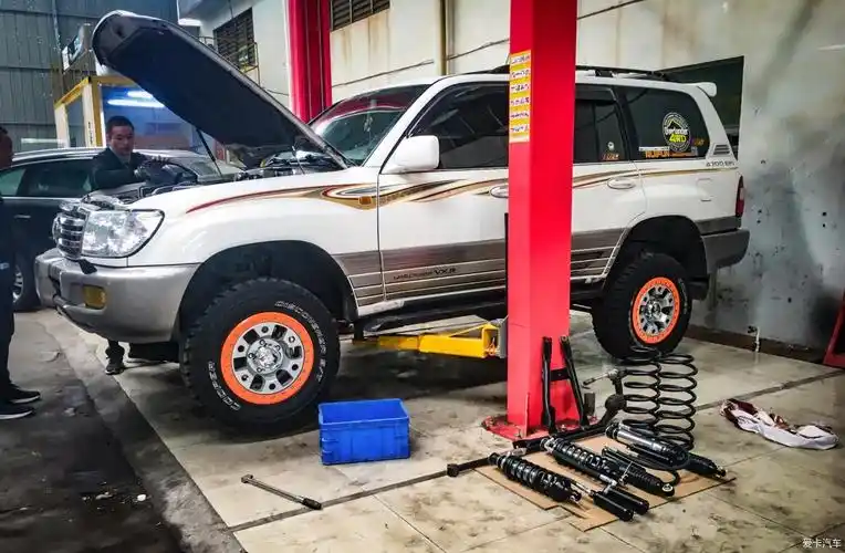 完美一跃陆巡lc100圆梦的小小实用改装