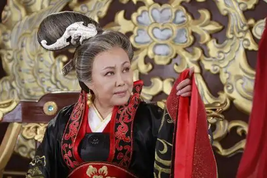 斯琴高娃饰演老年武则天