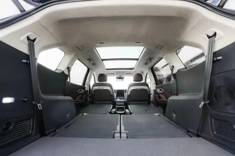 体验中式豪华旗舰级suv!全新红旗hs7_太平洋号