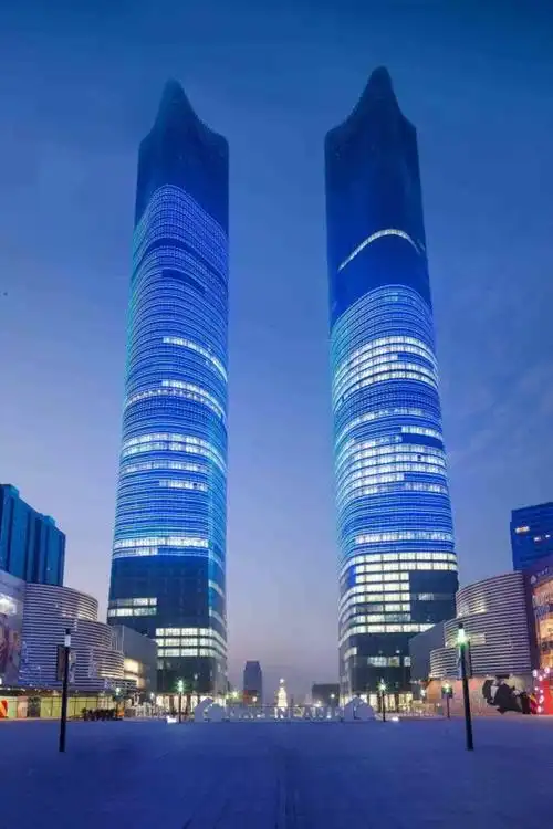 南昌绿地中央广场推广蓝色创意