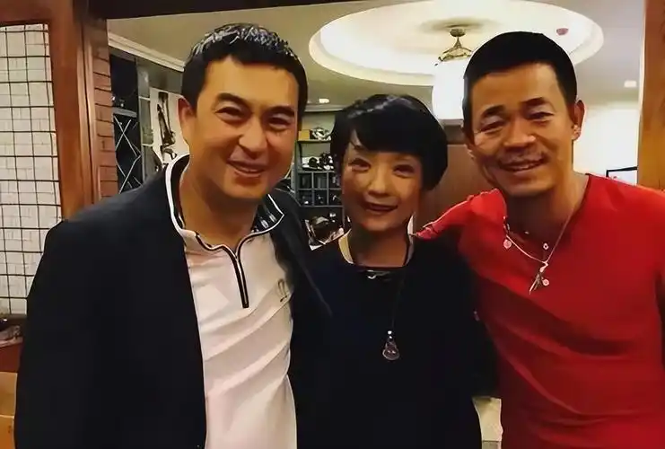 回顾孙浩26岁春晚走红得罪杨坤20年不说话52岁因演戏太好被骂