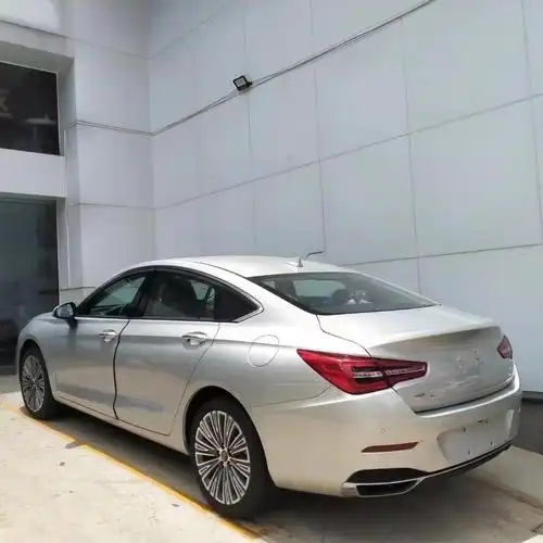 金色的红旗h5更好看哦