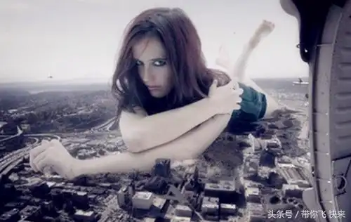 城市被她们弄得支离破碎感觉也只有奥特曼才能抵抗她们的破坏原来美女