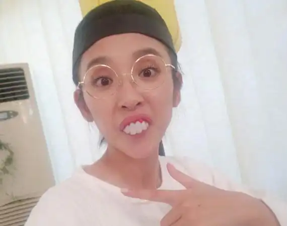 我们来了2唐艺昕另类扮演牙擦苏 女明星龅牙装谁最美