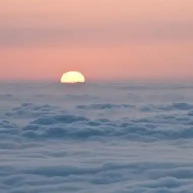 云海风景头像高清唯美的日出云海微信头像图片