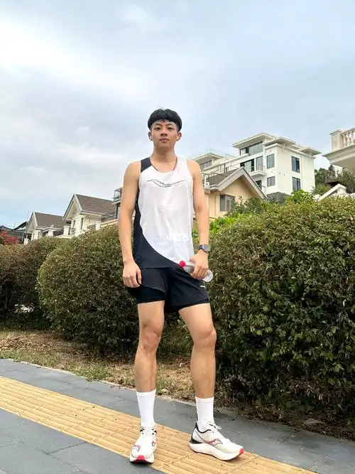 185运动穿搭只有高个子男生才知道的秘密