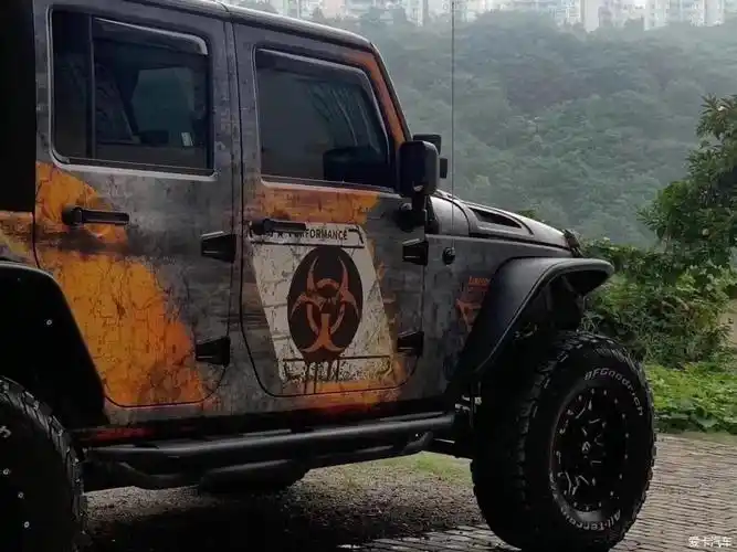 牧马人汽车改色私人定制彩绘末日生化