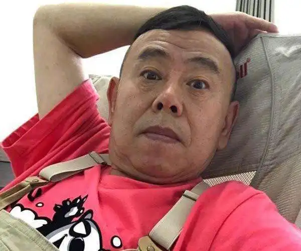 潘长江真的去世了吗这人手是有多欠嘴是有多贱