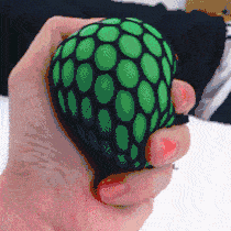 整蛊专家!风靡国外的9种恶搞玩具,没玩过都好意思说自己有趣?