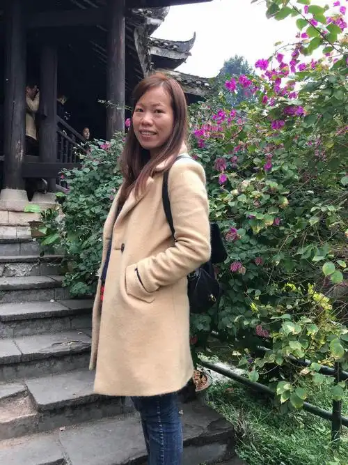 28岁未婚女征婚照片(id:100196247)_广西南宁征婚交友_珍爱网