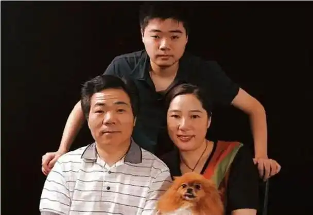 丁俊晖的妻子张元元:她不是富二代,见证了丈夫辉煌背后的眼泪